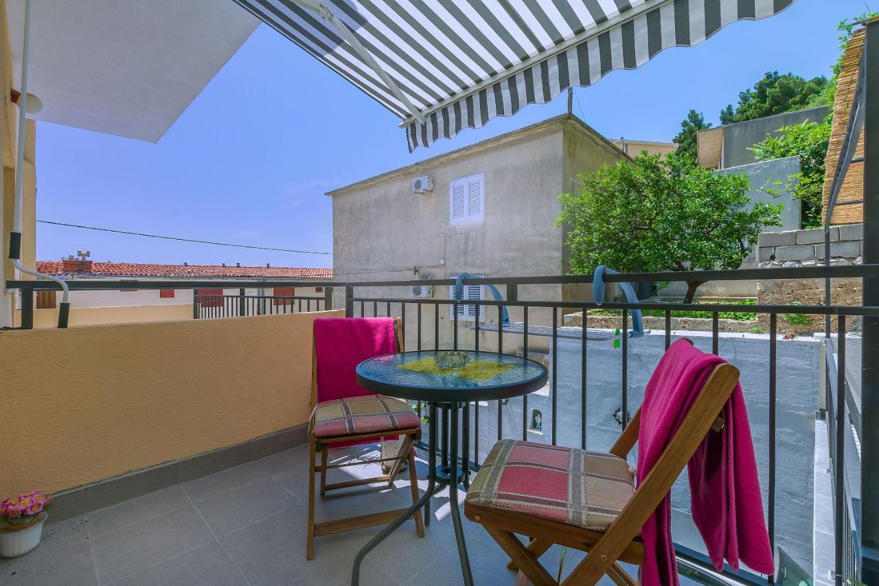 Apartment Ivanka Omiš Eksteriør billede