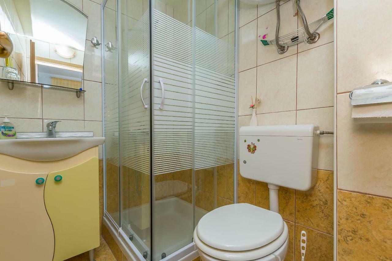 Apartment Ivanka Omiš Eksteriør billede