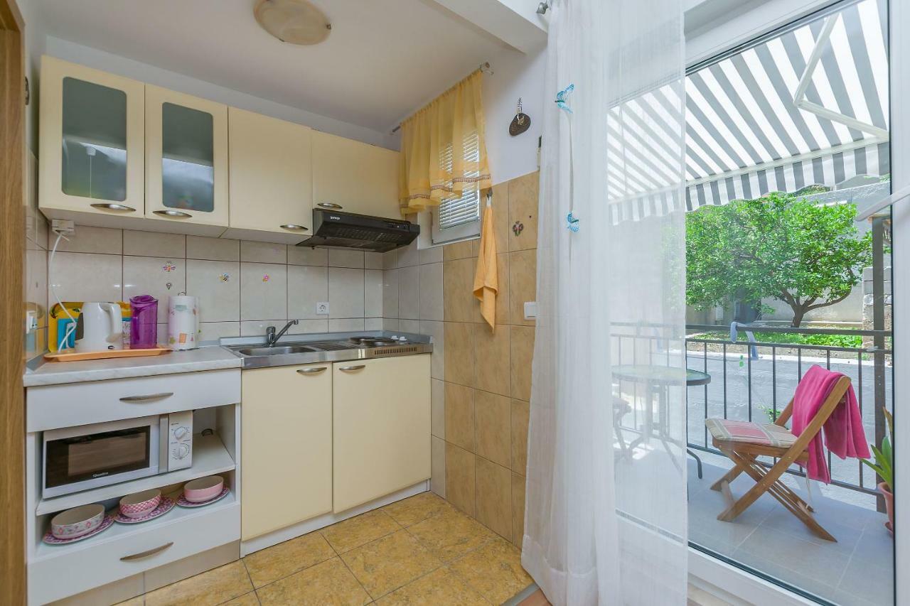 Apartment Ivanka Omiš Eksteriør billede